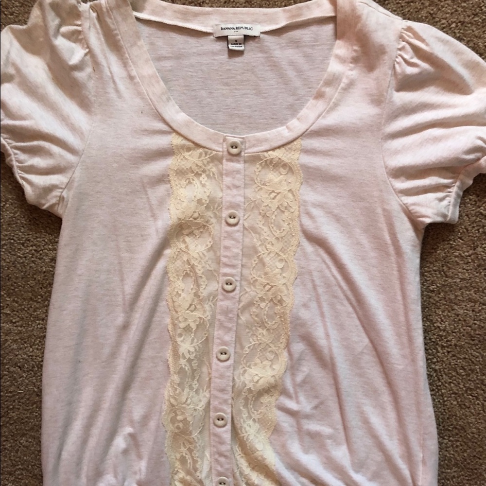 Cute summery short sleeves cardigan.